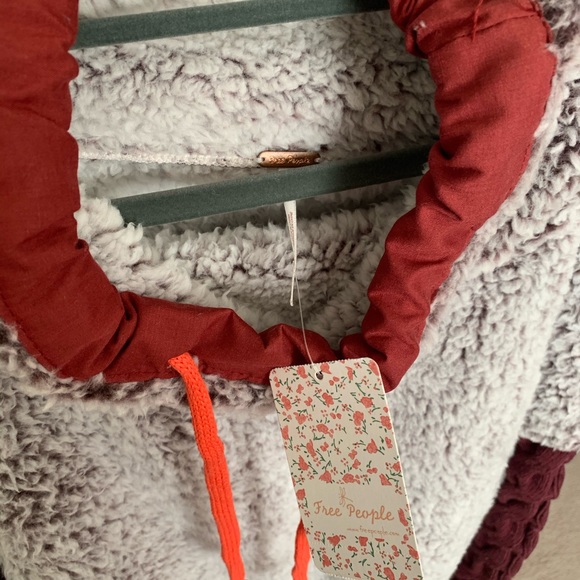 New! Free People Wild Heart Shearling Pullover XL - Picture 3 of 5